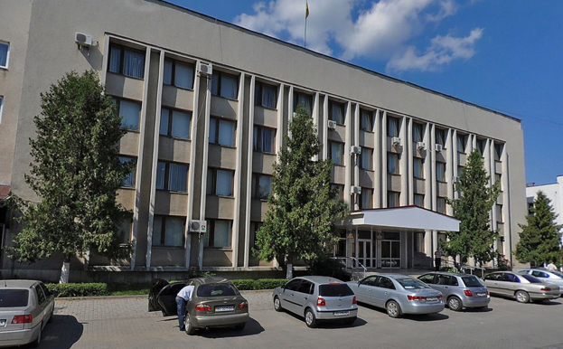 На сесії Мукачівської районної ради затвердили голів та склад постійних комісій