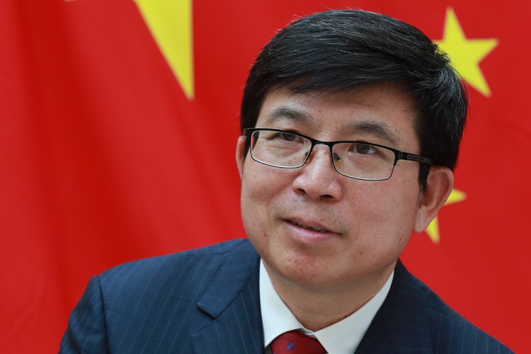 У знак подяки і підтримки: посол КНР в Україні Фань Сяньжун написав листа Віктору Медведчуку