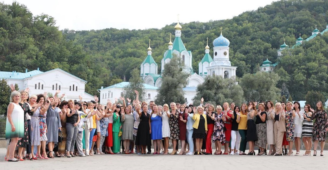 На Донеччині пройшла стратегічна сесія жінок-лідерів, серед присутніх були й закарпатки (ВІДЕО)