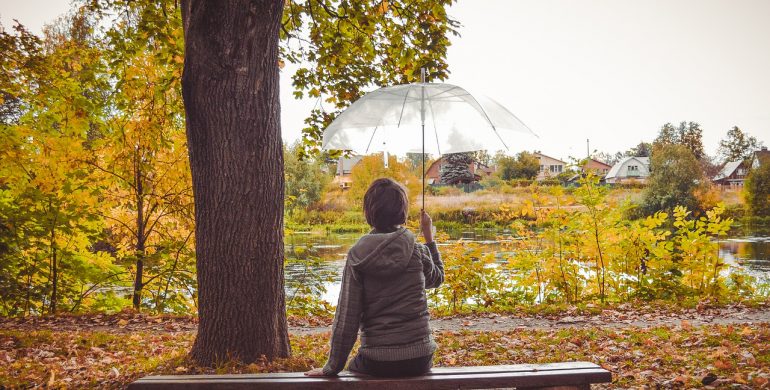 У жовтні українців чекають довгі вихідні: які дні будемо відпрацьовувати