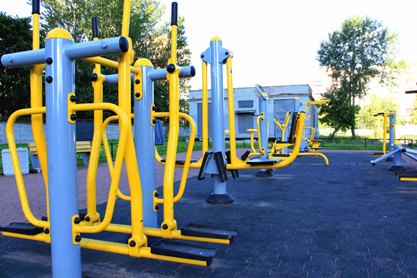У Ясіня через суд зобов`язано чиновників здійснити паспортизацію та техогляд вуличних тренажерів