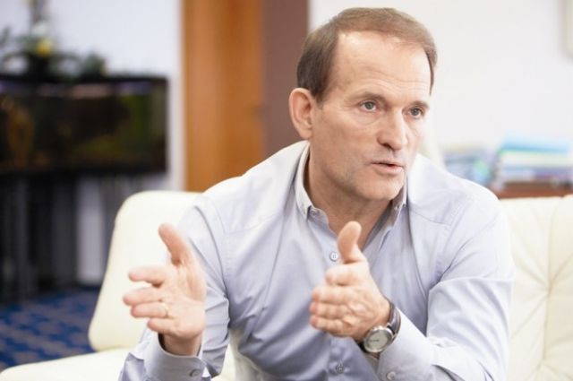 Медведчук: «БПП варто включити мозок - для збереження влади їм треба починати боротьбу з зовнішнім управлінням США в Україні»