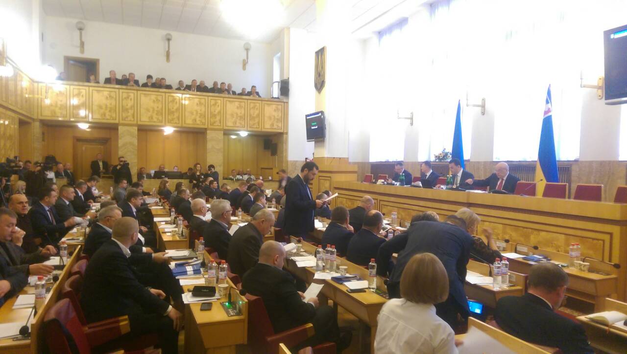 "Звільнити Супрун!" - депутати Закарпатської облради проголосували "за"