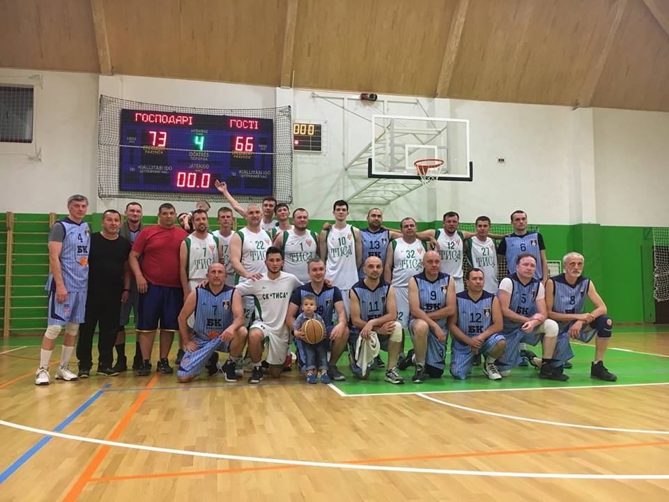 Баскетбольний двобій: виноградівці "накидали" мукачівцям