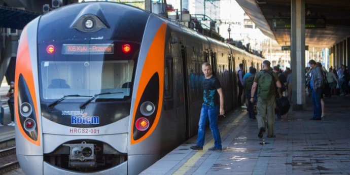 З України в Румунію пустять дві пари поїздів