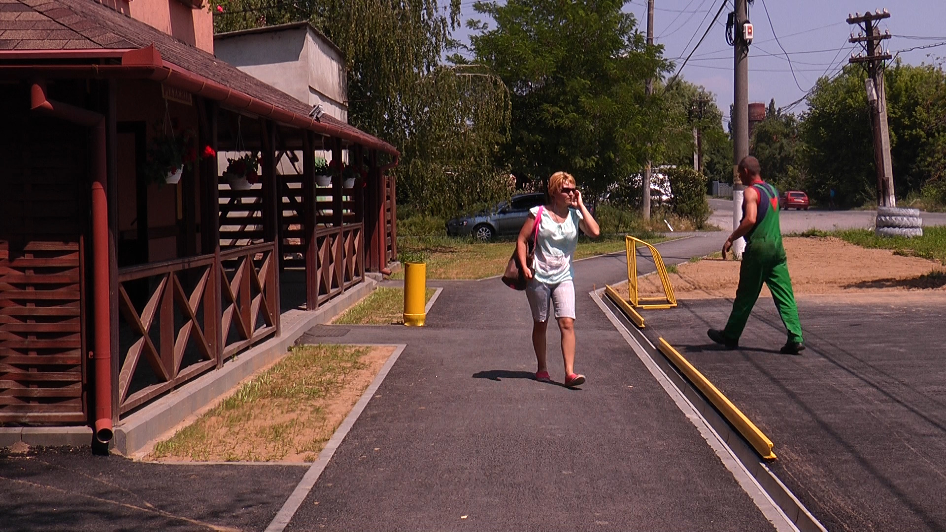 У Берегові велосипедисти пересуваються новою велодоріжкою (ВІДЕО)