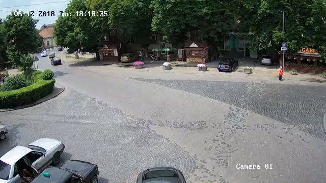 У Берегові фіксують водіїв, що порушують правила паркування