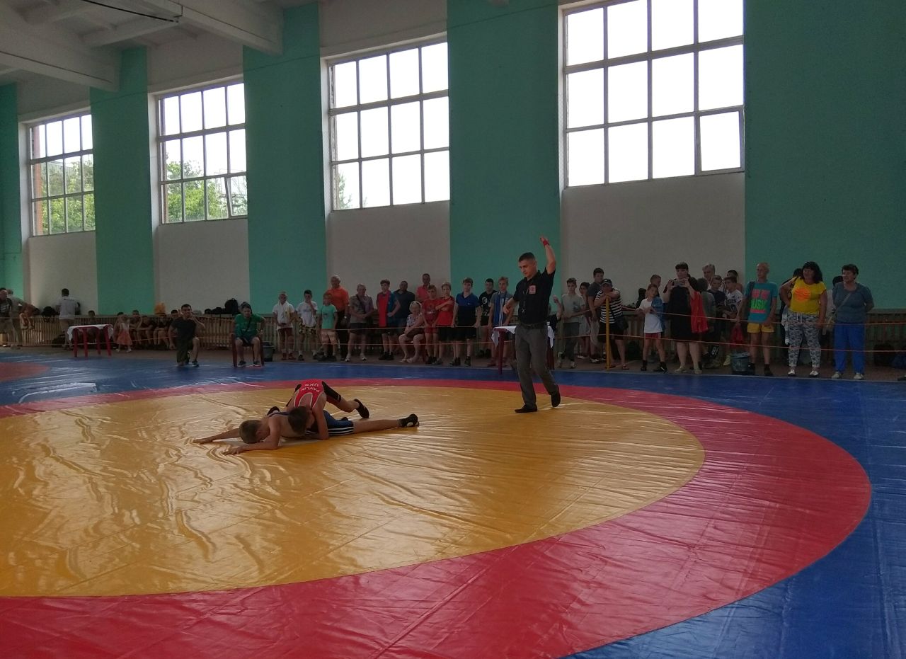 "Хто ти, майбутній олімпієць?": у Берегові відбулись спортивні змагання