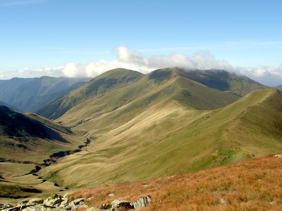 Карпати Румунські. Кожен справжній закарпатець має об‘їхати всі Карпати за своє життя