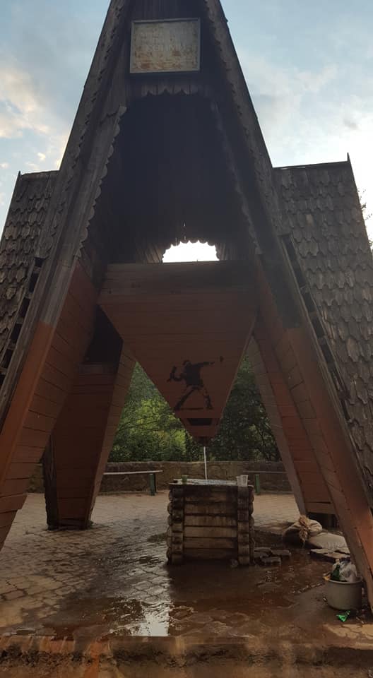 Історична цінність Міжгірщини потопає у смітті (ФОТО)