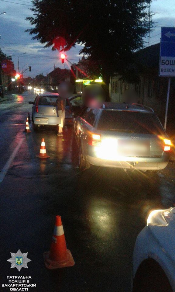 Вечірня ДТП сталась вчора в Мукачеві (ФОТО)