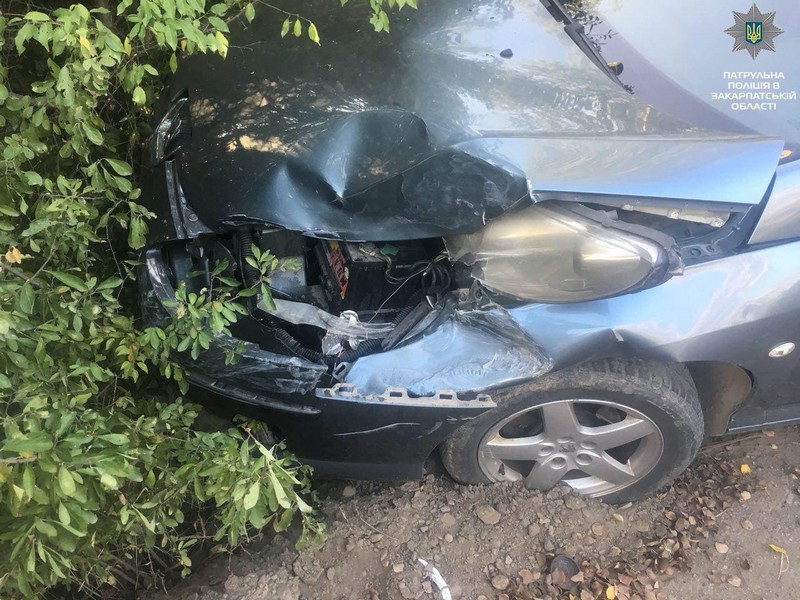 З'явились фото з місця ДТП в Ужгороді (ФОТО)