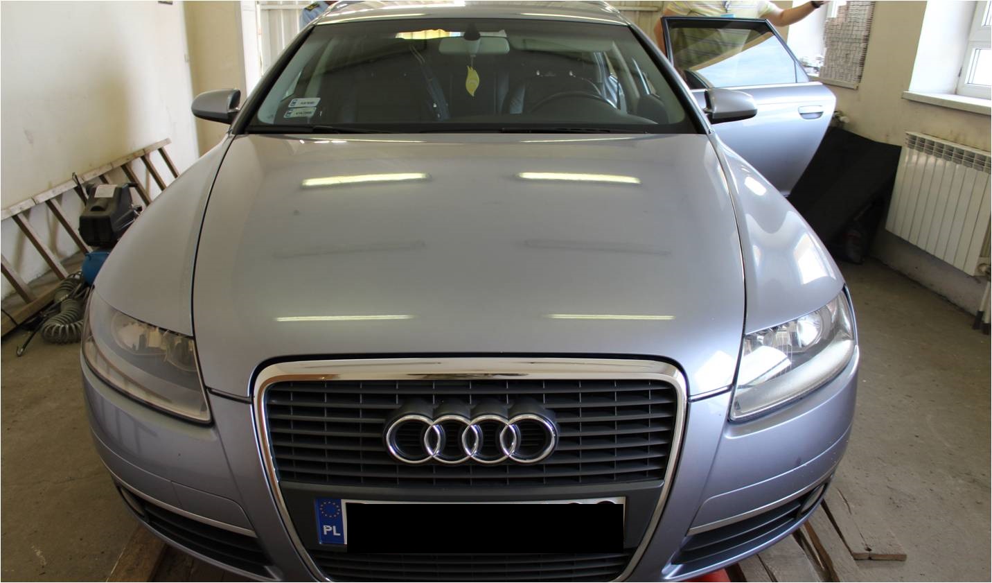 Румун на Закарпатті позбувся "Audi" через цигарки (ФОТО)