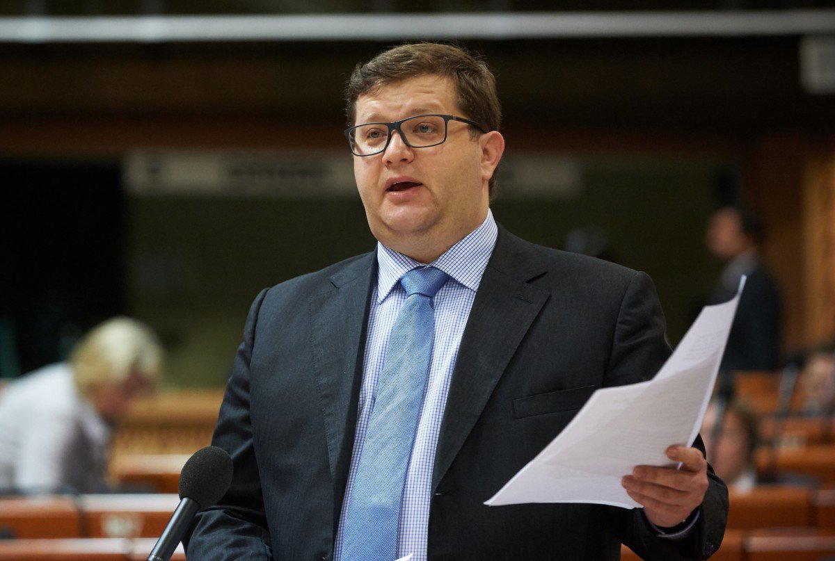 Ар’єв програв апеляцію за позовом Медведчука і повинен спростувати брехню в ефірі «Прямого»