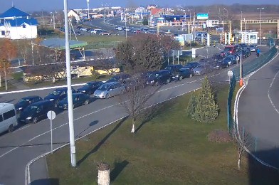 У двох пунктах пропуску з Угорщиною на Закарпатті утворилися черги