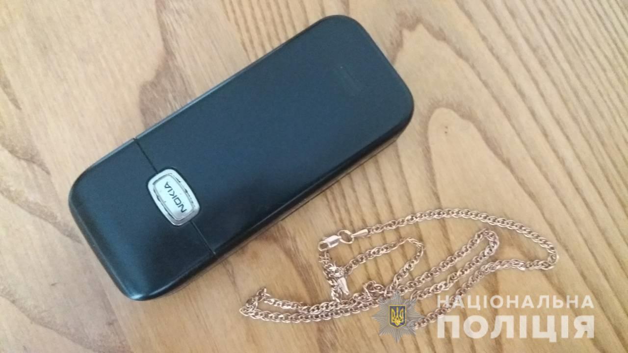 На Іршавщині побили та пограбували людину