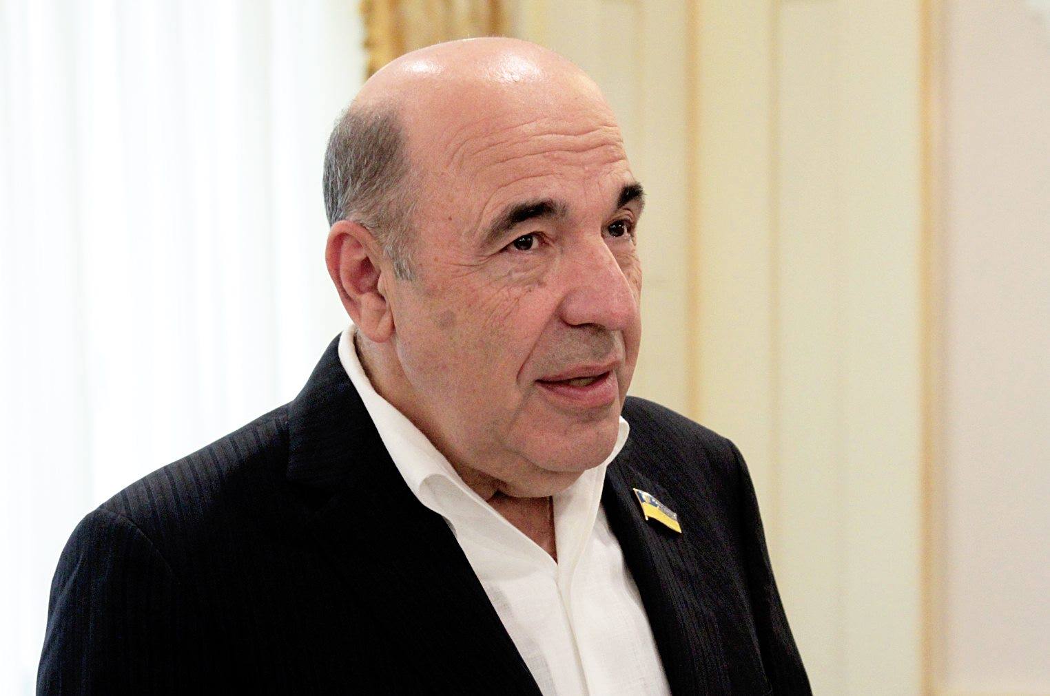 Рабінович: «За місяць влада вкрала третину державної скарбниці»