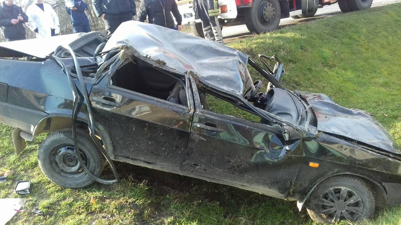 На Закарпатті, в Свалявському районі сталася ДТП: є постраждалі (ФОТО)