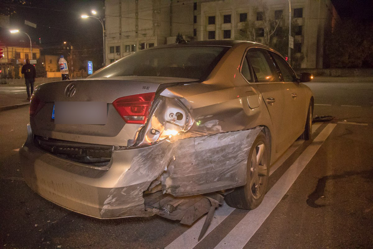 У Києві у ДТП потрапив дипломат з Греції (фото, відео)