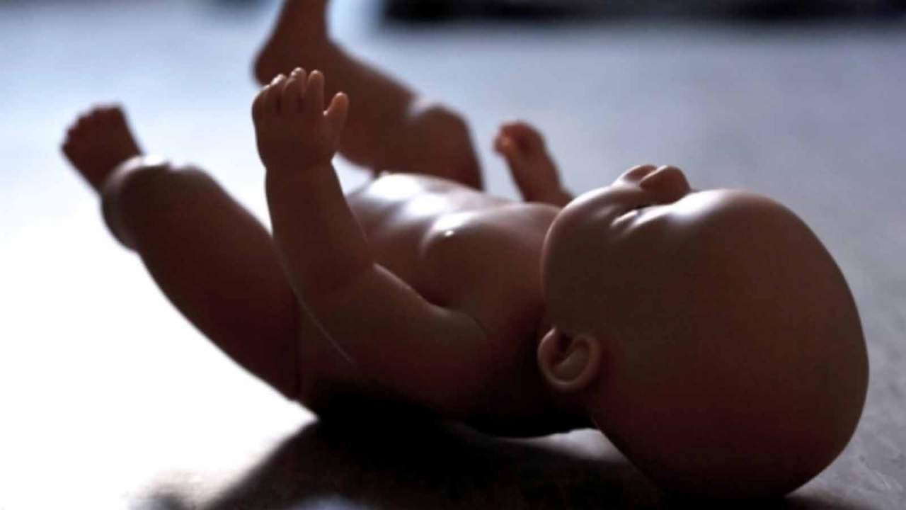 Покинутого в Хусті хлопчика скоріш за все чекає інтернат (ФОТО)