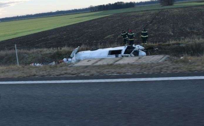 Трагічна ДТП у Словенії: два мікроавтобуси з українцями розбилися поблизу угорського кордону (ФОТО)
