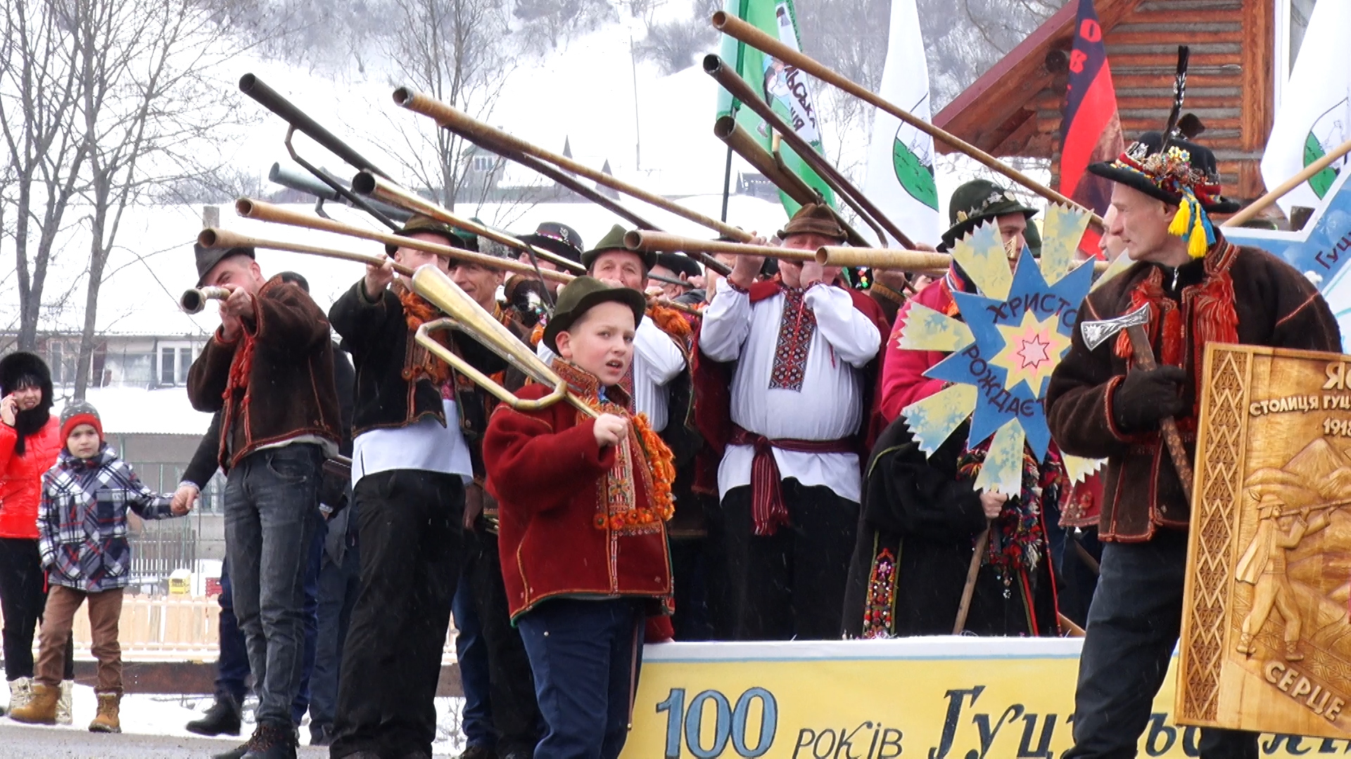 Масштабні гуцульські гуляння відбулися у Ясіня (ВІДЕО)