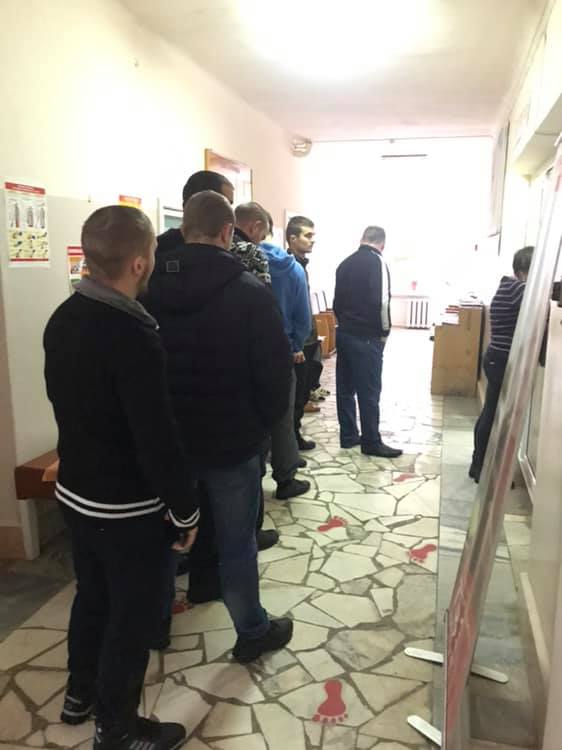 Медиків вражає кількість донорської крові для постраждалого в ДТП ужгородця (ФОТО)