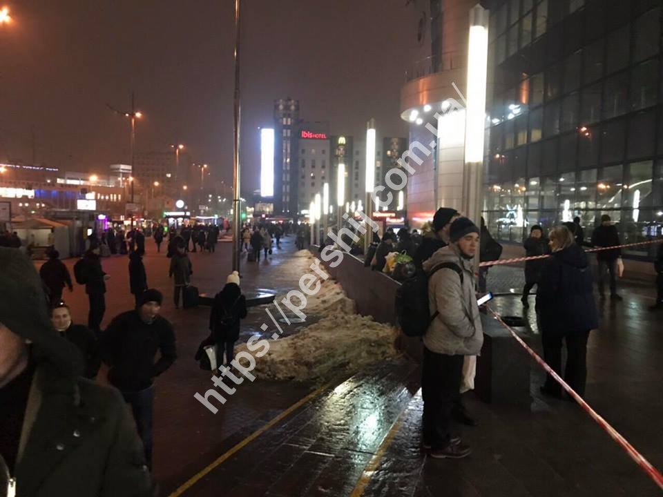 У Києві «замінували» залізничний вокзал "Південний" (ФОТО, ВІДЕО)