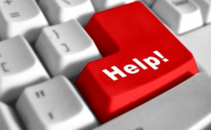 Мукачівців просять допомогти знайти водія, що збив дідуся на вулиці Духновича