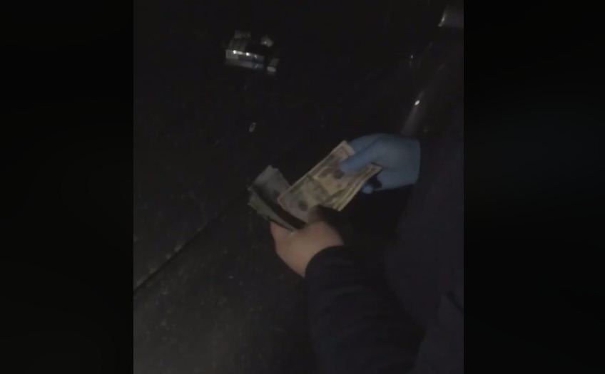 Скандал навколо полісменів-хабарників набирає обертів: у відомстві  розпочали службове розслідування (ВІДЕО)