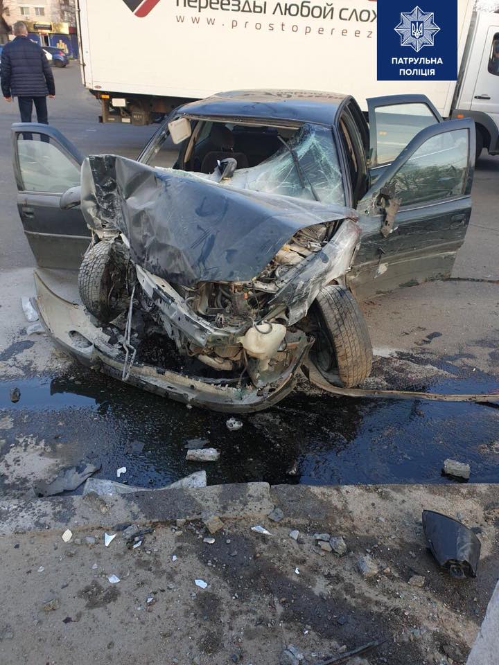 Трагічна ДТП забрала життя 23-річного хлопця-військовослужбовця (ФОТО 18+)