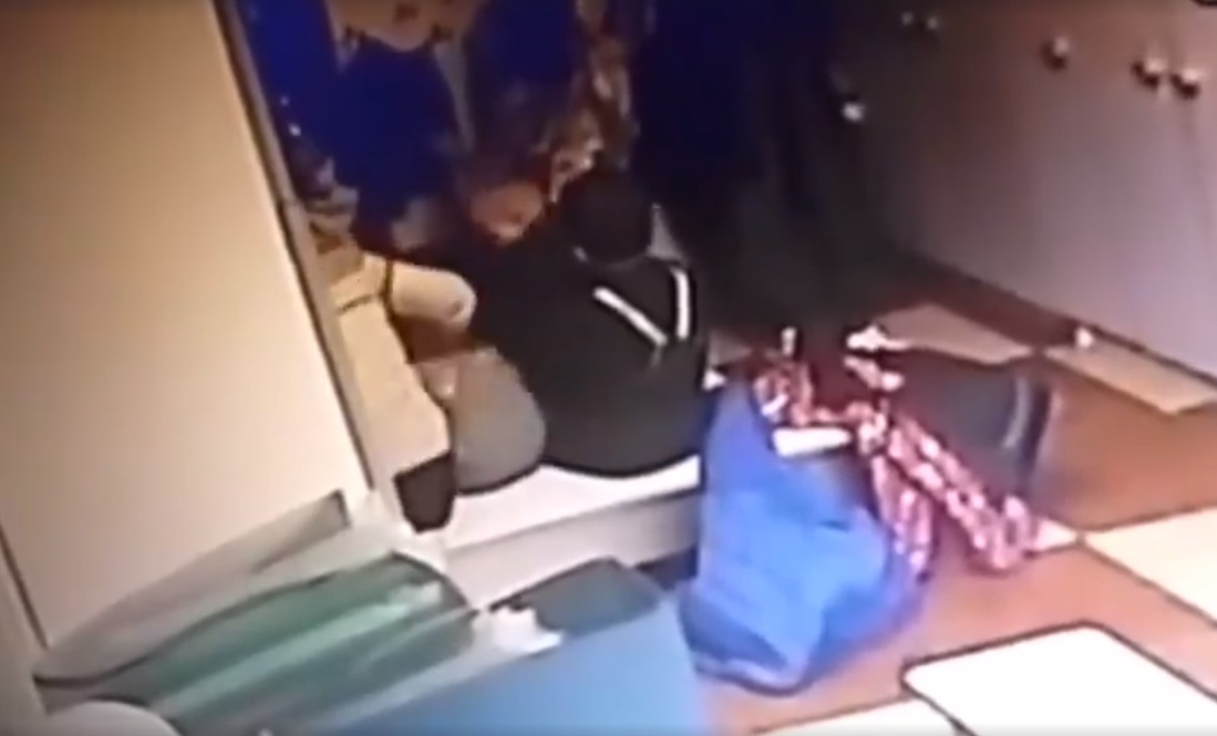 Знущання у дитячому садочку: вихователька била та принижувала дітей (ВІДЕО)