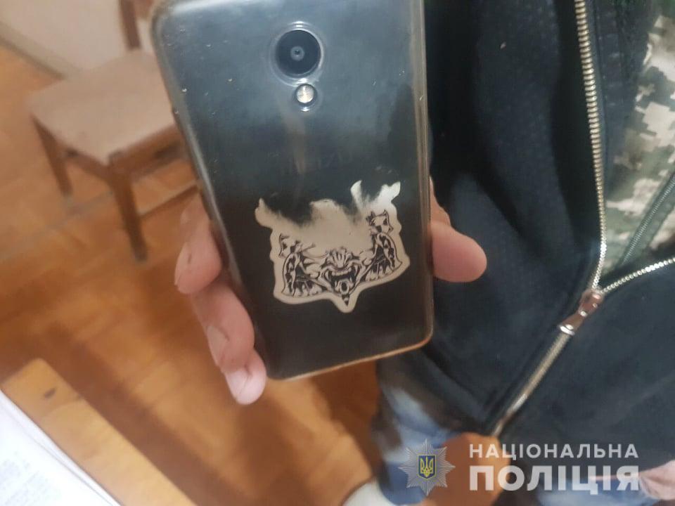 У Берегові юнаки з метою пограбування напали на жінку (ФОТО)