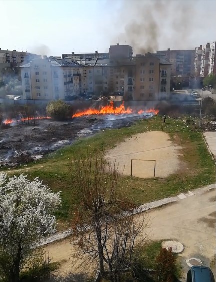 В Ужгороді палав спальний район (ФОТО, ВІДЕО)