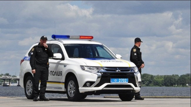 Пам'ятка закарпатським водіям: 10 конкретних підстав для зупинки автомобіля поліцією