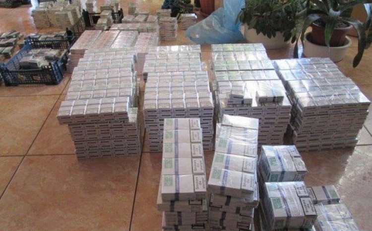 Сигарети та алкоголь: точку збуту закарпатських контрабандистів "накрили" в сусідній Угорщині