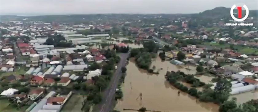 Скільки потрібно Закарпаттю на відновлення після паводку