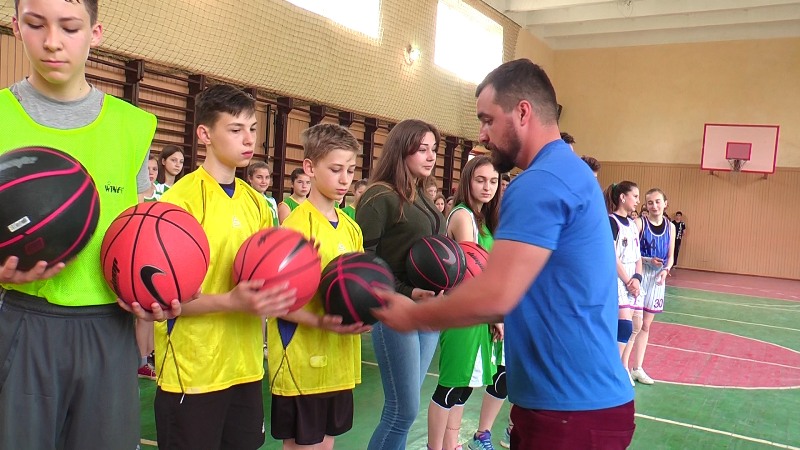 Представники Виноградівського районного осередку "Опозиційна платформа - За життя" підтримали спортивну молодь (ФОТО,ВІДЕО)