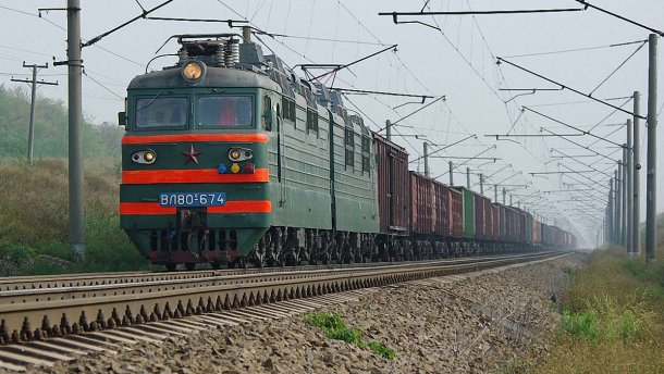 Йшов зустрічати матір: юнака збив потяг