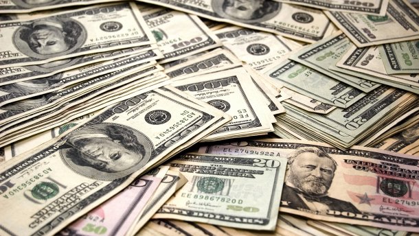 Курс валют на 3 липня: долар і євро впали