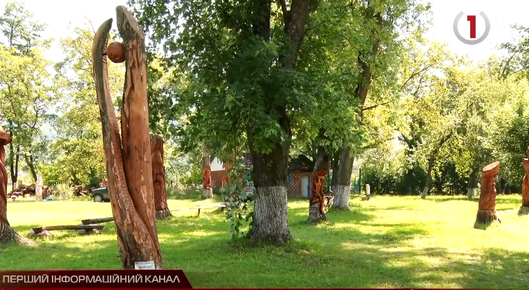 На Рахівщині триває видовищний фестиваль “Битва різьбярів” (ВІДЕО)