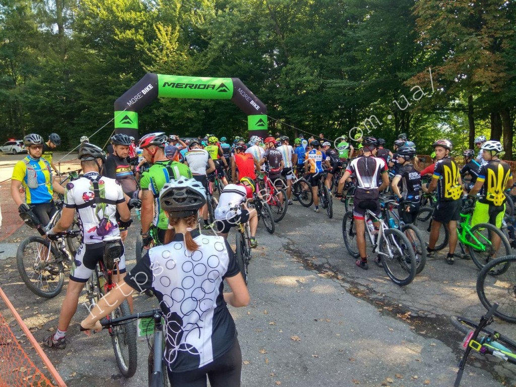 "Стежками опришків": один з кращих веломарафонів країни відбувся у Рахові (ФОТО)