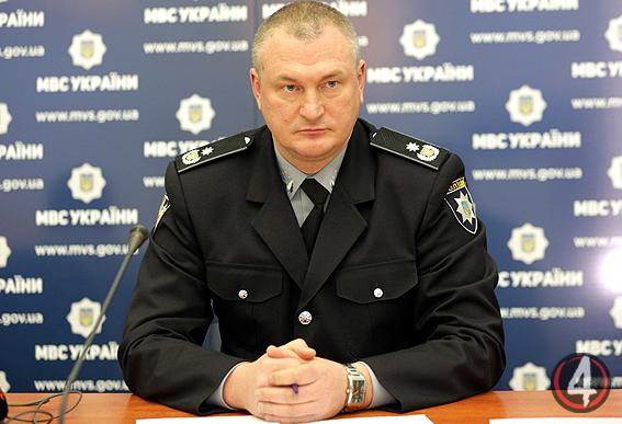 "Маю честь" і вийшов із залу: Голова Нацполіціі Князєв подав у відставку