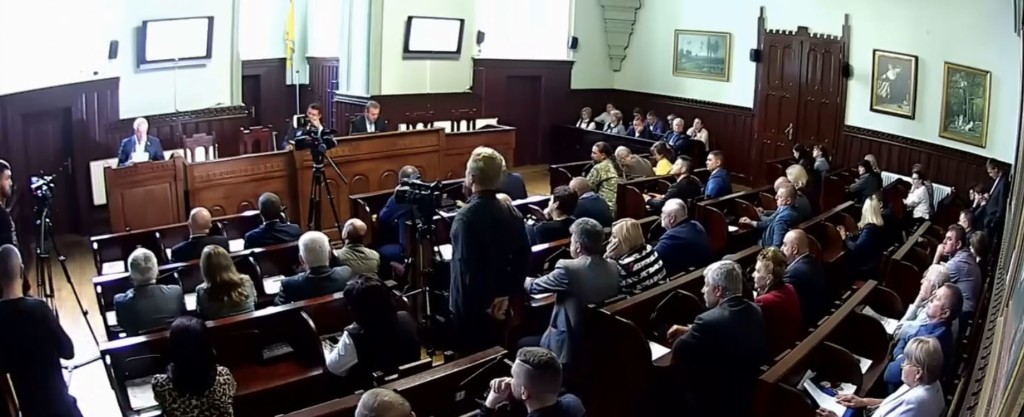 У Мукачеві депутати зібрались на сесію міськради (Наживо, Порядок денний)