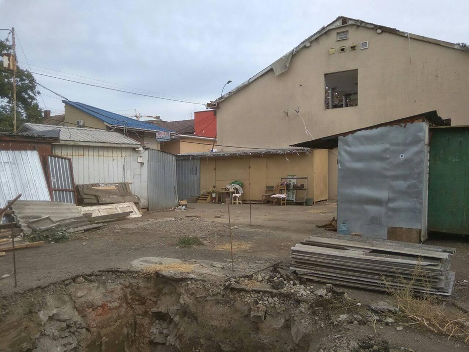 Відомий ринок в Ужгороді зносять? (ФОТО)