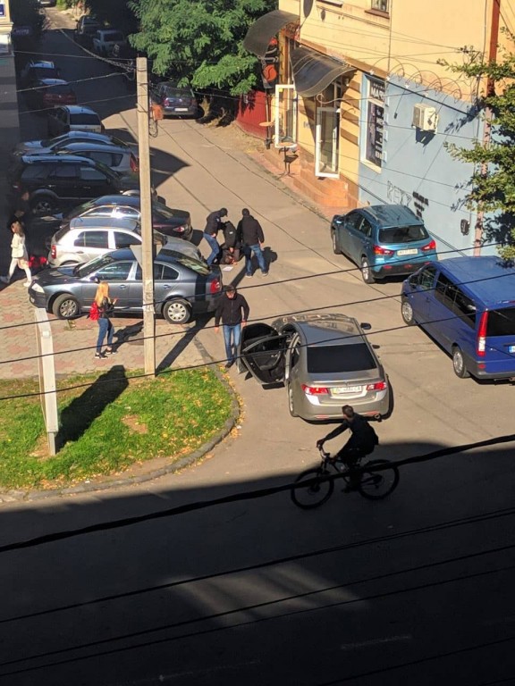 В Ужгороді СБУ затримала начальника відділу Державної екологічної інспекції на хабарі (ФОТО)