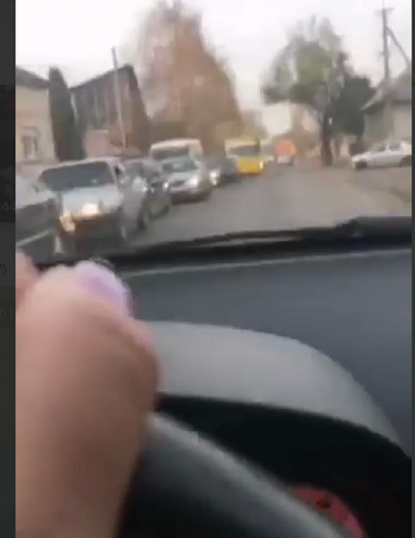 Ранковий транспортний колапс в Мукачеві (ВІДЕО)