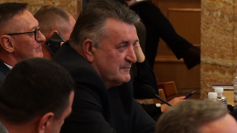 Скільки ще повинно загинути: обласним детупатам Закарпаття набридло починати сесії із хвилин мовчання (ВІДЕО)