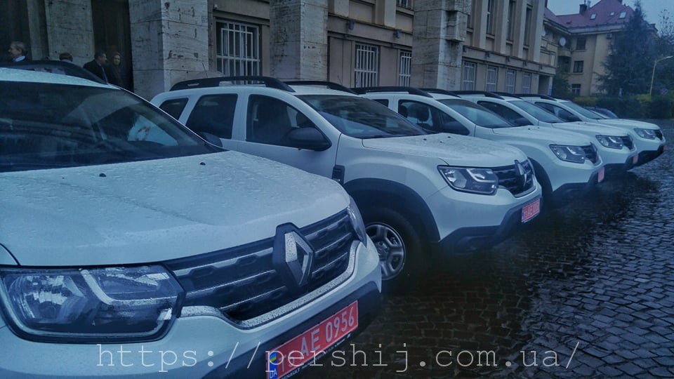 Ужгородщина отримала 9 сучасних швидких (ФОТО)