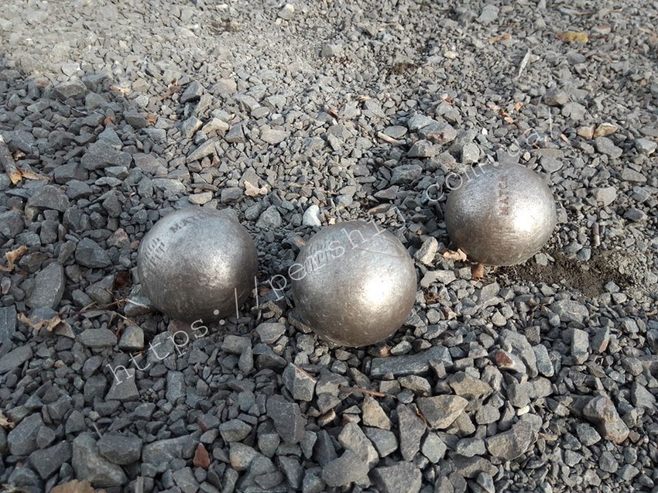 У Мукачеві петанкують на честь святого Мартина (ФОТО)